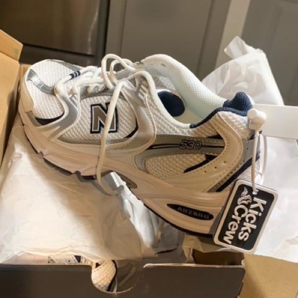 New Balance 530